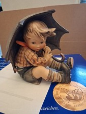 Hummel "Parasol chłopiec" Hummel 152A.   TMK 2.   8" wysoki