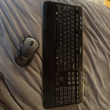 Logitech K520 Wireless Keyboard & Mouse Combo – Full-Size, Black