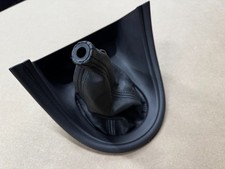 2003-2004 Ford Mustang Cobra Leather Shifter Boot Charcoal Trim Great Shape