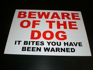 VSafety Cartello 'Attenti Al Cane, Morde...' – 200x150 Mm, Plastica Rigida 1 Mm, Per Esterni E Interni