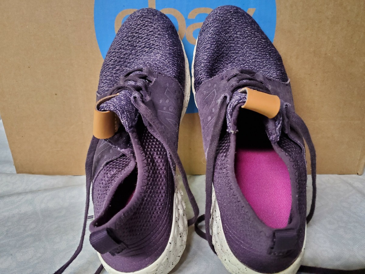 New Balance Youth / Men Size 6, Women Size 7.5, Purple
