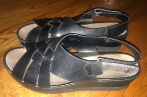 earth sunflower wedge sandal