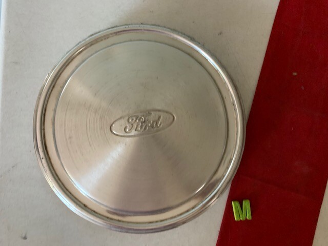 SALE #M  (1) 1992 - 2003 FORD ECONOLINE E150 10.75" DOG DISH HUBCAP F2UA-1130-TA