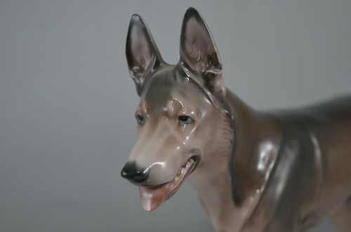 ROSENTHAL GERMAN SHEPHERD FIGURE REF. NO. 829 - Picture 4 of 10