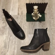 Frye Zip Side Short Boot Black Leather 6B 3470351 Minimal Wear $259