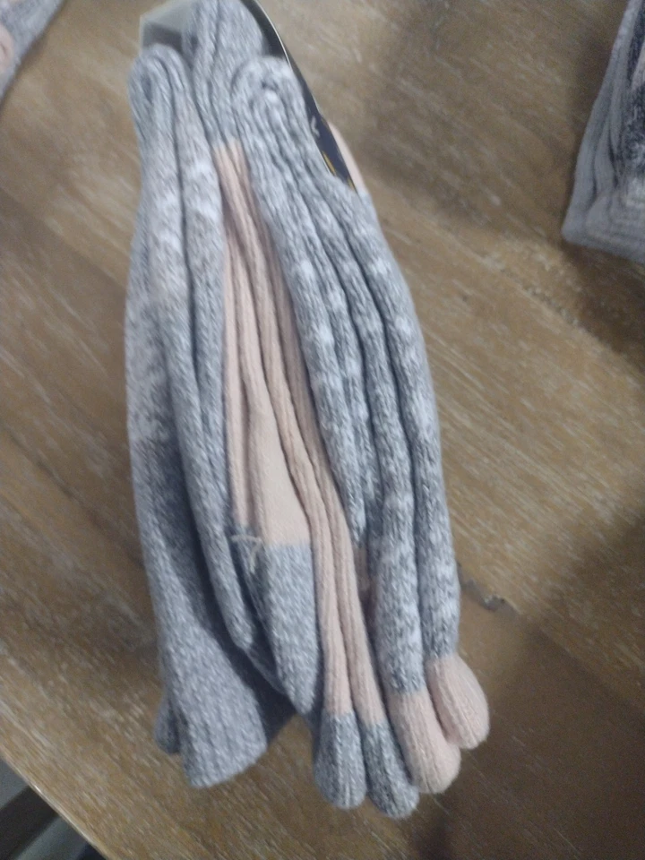 Women’s Isotoner Boot Socks 3 Pairs • Cream & Grey Super Soft NEW Size 4-10  - Image 4 of 4