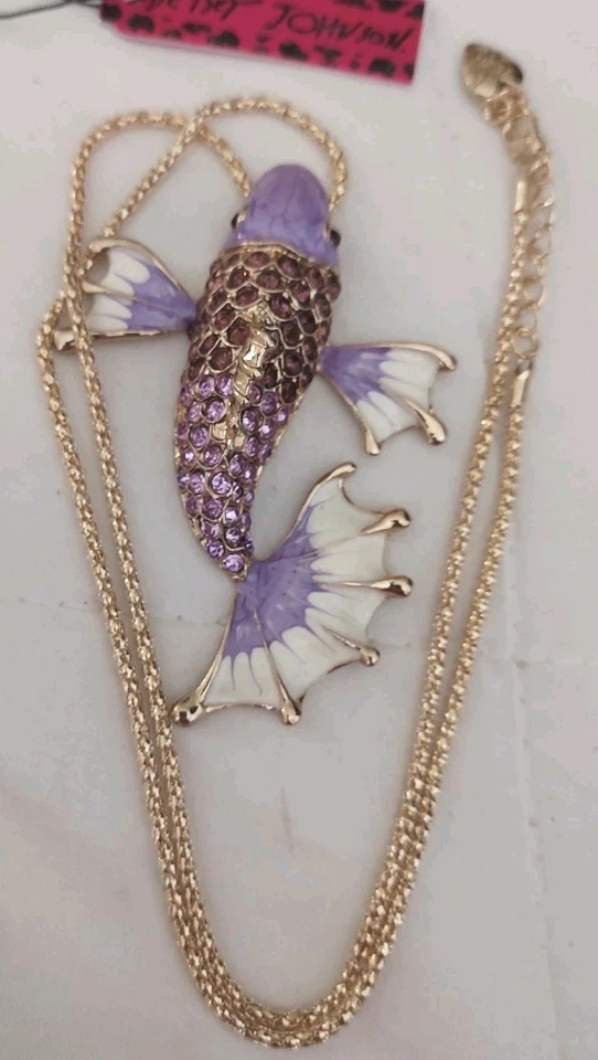 Collar de peces con estrás lila Betsey Johnson y cadena de cuerda chapada en oro Foto 2 de 4