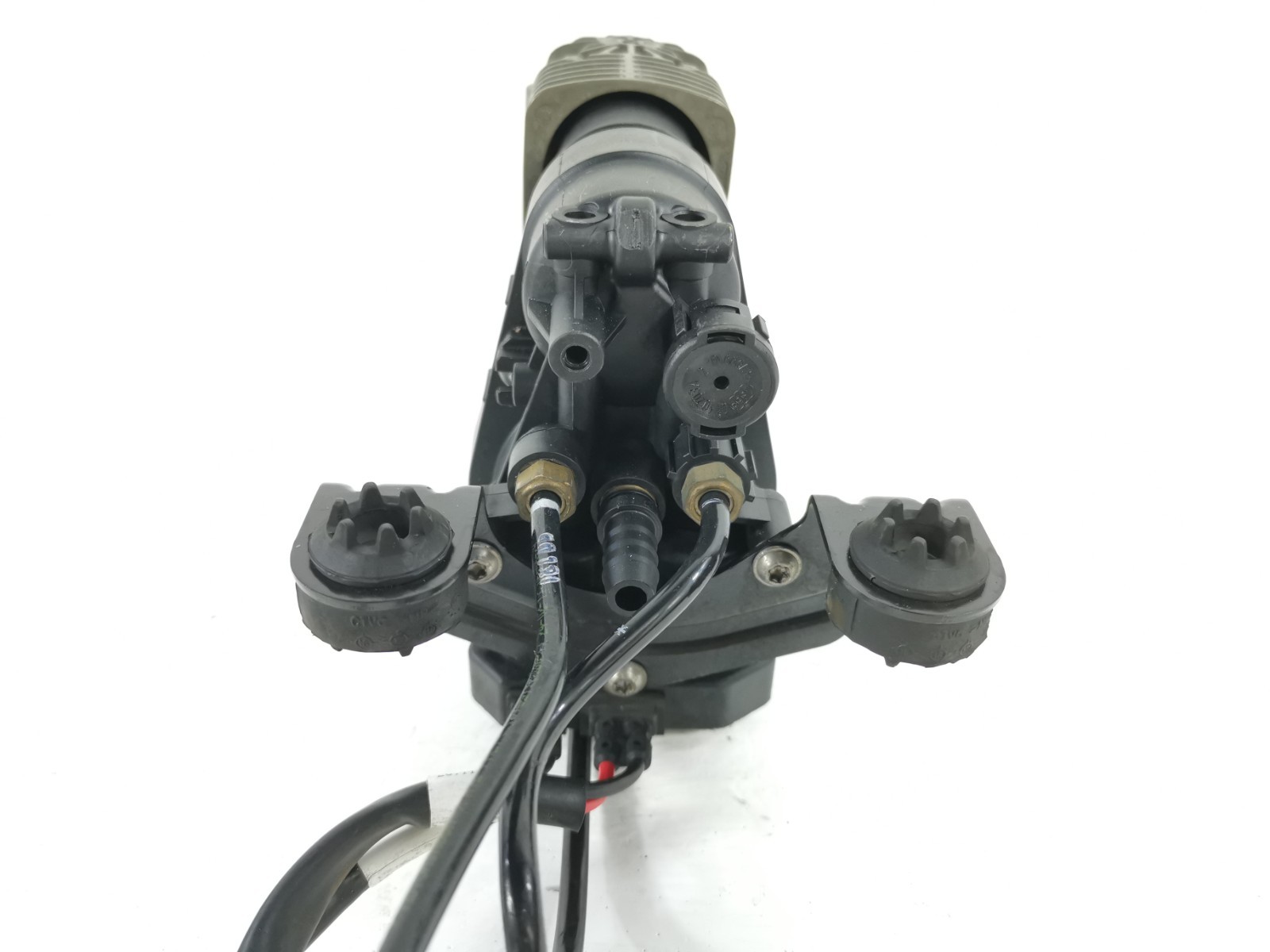 Maserati Levante 2018 AWD 3.0 L Air Suspension Compressor Pump Airmatic OEM