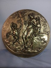 Round Medallion With Antique-style Decoration In Gilt Bronze 19th Century