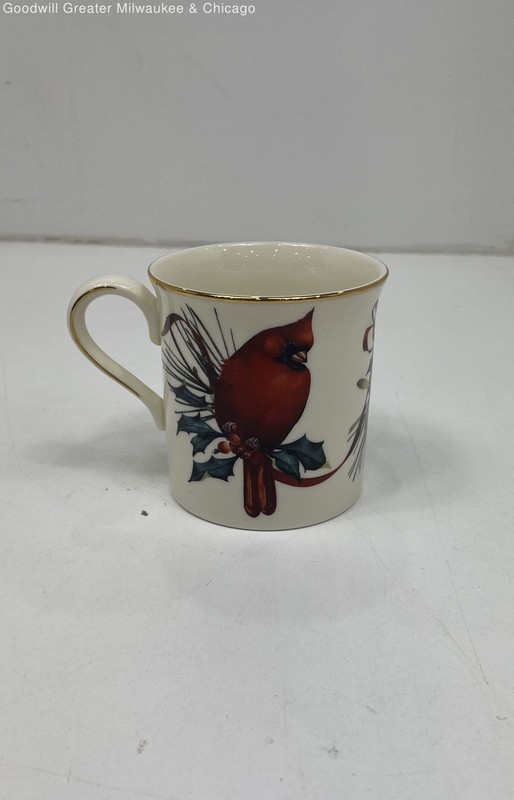 Lenox Mug White Red Cardinal Winter Greetings Fine Ivory