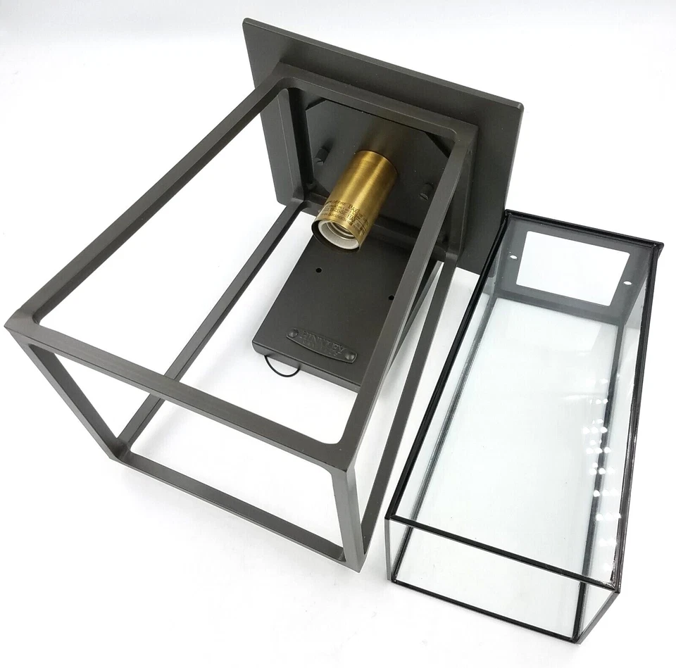 Aplique de pared exterior Hinkley Lighting Walker 1 luz 12-1/4" H con pantalla de vidrio transparente Foto 4 de 4