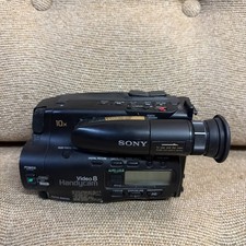 Sony Handycam CCD-TR77 Video8 CamcordeR 10 x Optical BLACK Untested