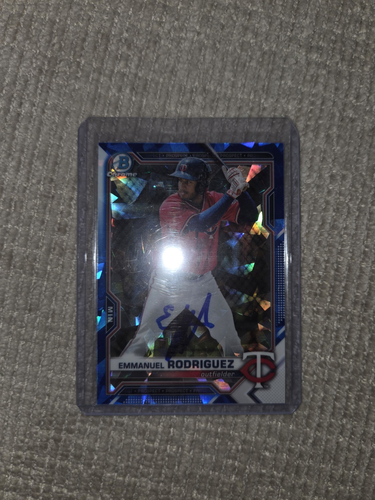 Emmanuel Rodriguez Signed Bowman Chrome Sapphire Auto Minnesota Twins MLB DEBUT view 3