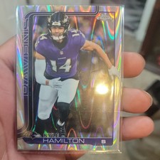 2025 Topps Chrome #29 Kyle Hamilton - Raywave Refractor - Baltimore Ravens