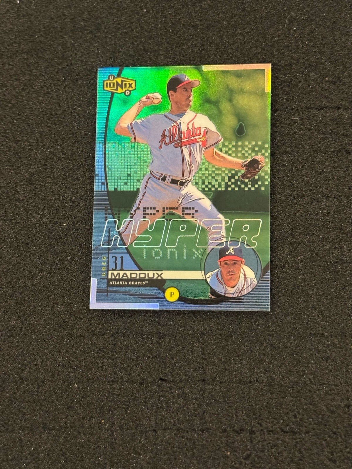 1999 UD Ionix #H4 Greg Maddux Hyper Atlanta Braves HOF
