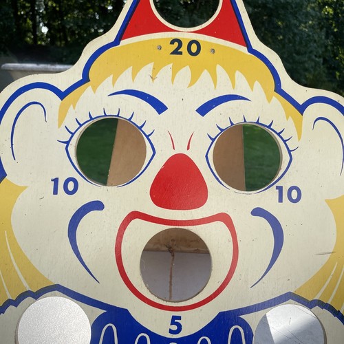 Three Worlds Vintage Clown Bean Bag Game Board only. Light wear. 20" x 18" - Picture 2 of 5