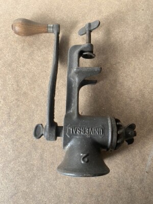 Vintage Universal No.2 New Britain Conn USA Fleischwolf 