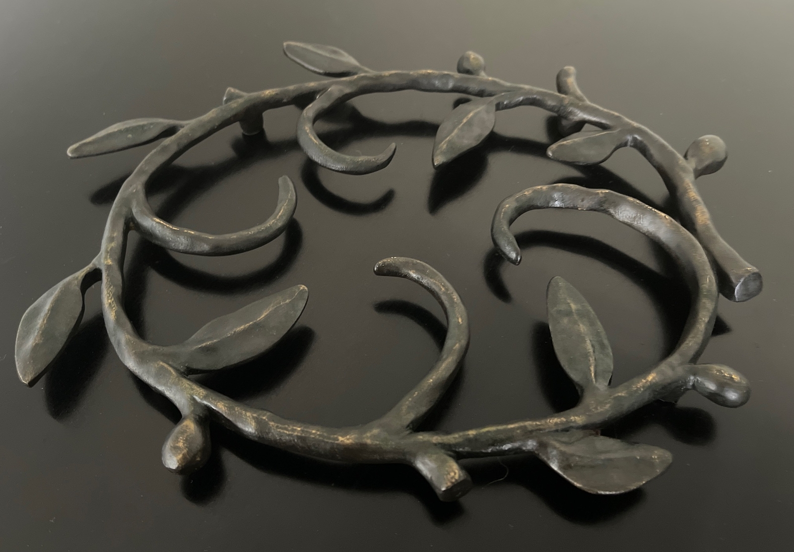 MICHAEL ARAM Large Vine Trivet Oval Plate RARE Limited Hot Plate 11” x 9”