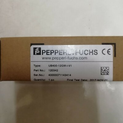 One New PEPPERL+FUCHS UB400-12GM-I-V1 Ultrasonic Sensor New Expedited Shipping