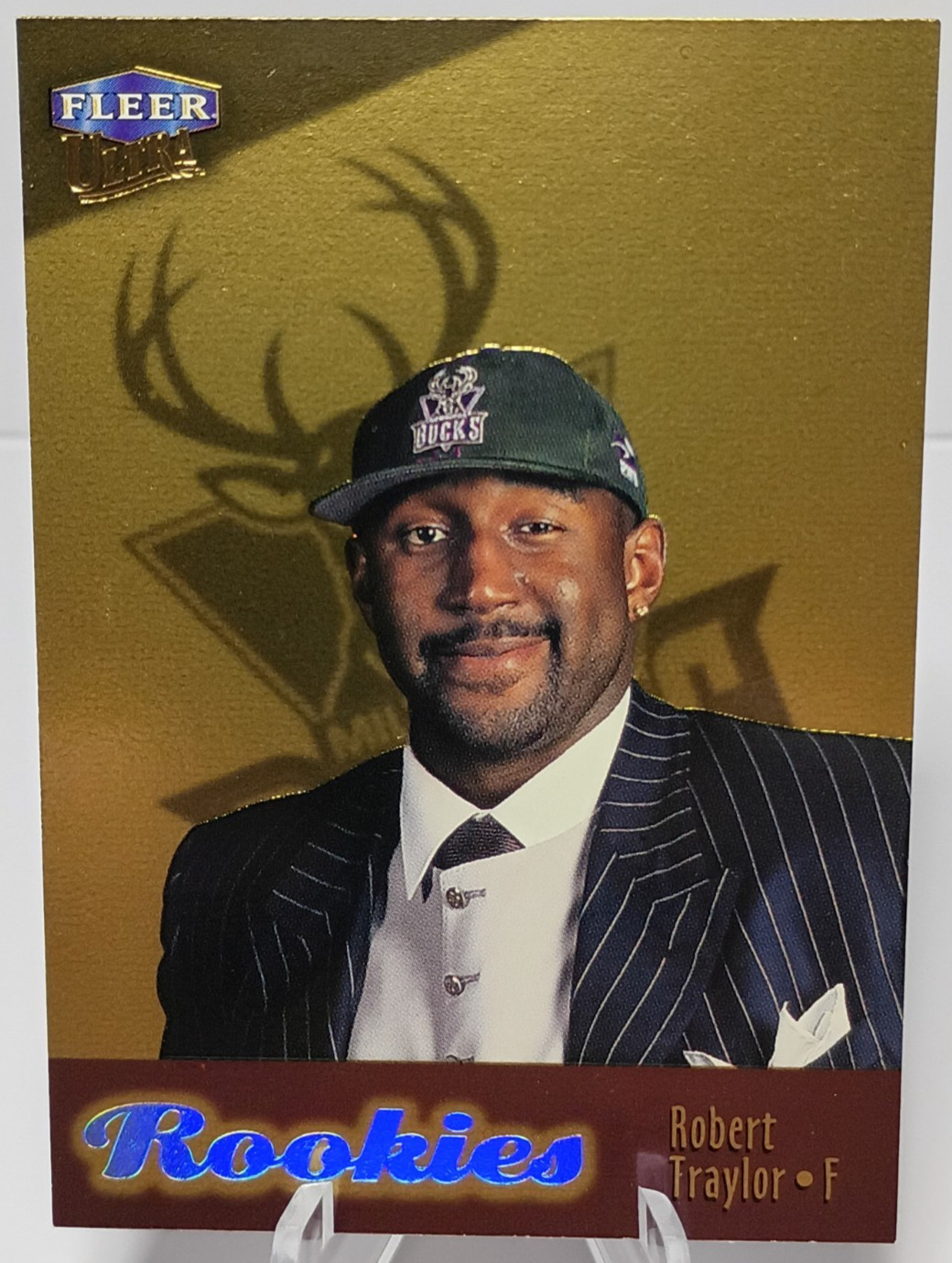 Robert Traylor #103G Basketball Cards 1998 Ultra Gold Medallion trading card — raw and PSA graded price guide
