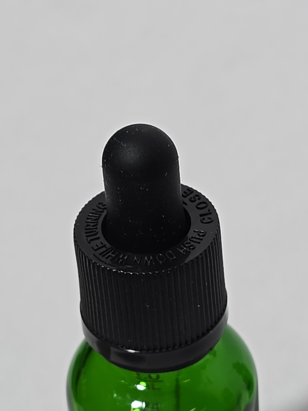 1oz Green  Glass Bottle with  Glass  Dropper 1 Ml Markings Qty Of 12 Child Proof