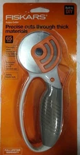 65mm Comfort Loop Rotary Cutter - Fiskars 190160-1001