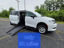2024 Chrysler Voyager
