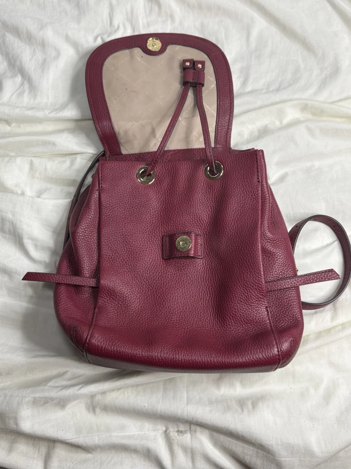 Mini mochila Michael Kor rojo vino Foto 4 de 4