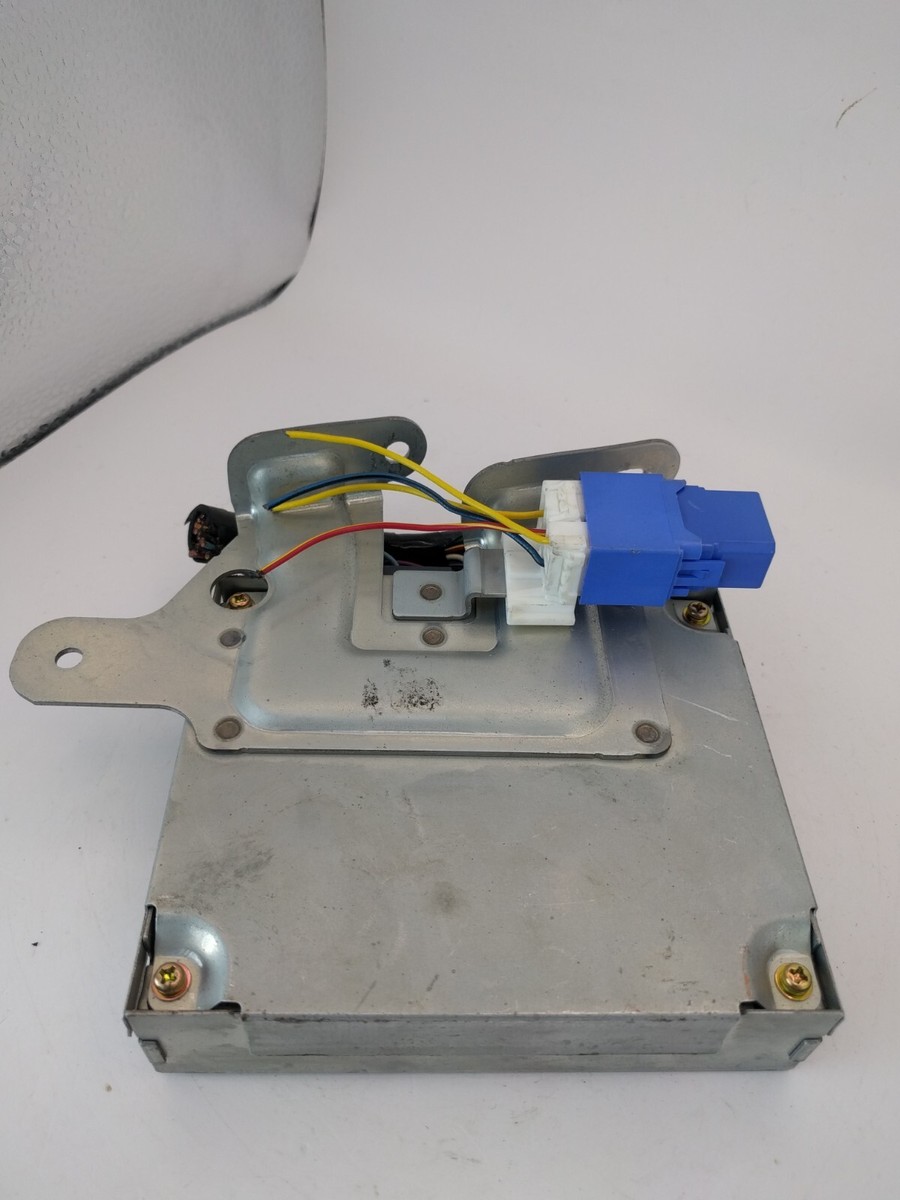miniman303出品　1/28 2004 Nissan Maxima Auto Transmission Control Module Unit TCM