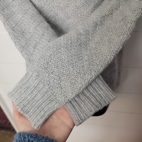 Theory Cable knit Wool Sweater Size Medium Gray - Picture 3 of 7