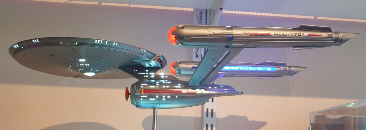 POLAR LIGHTS POL973M. ENTERPRISE NCC-1701, S.N.W. 1:1000
