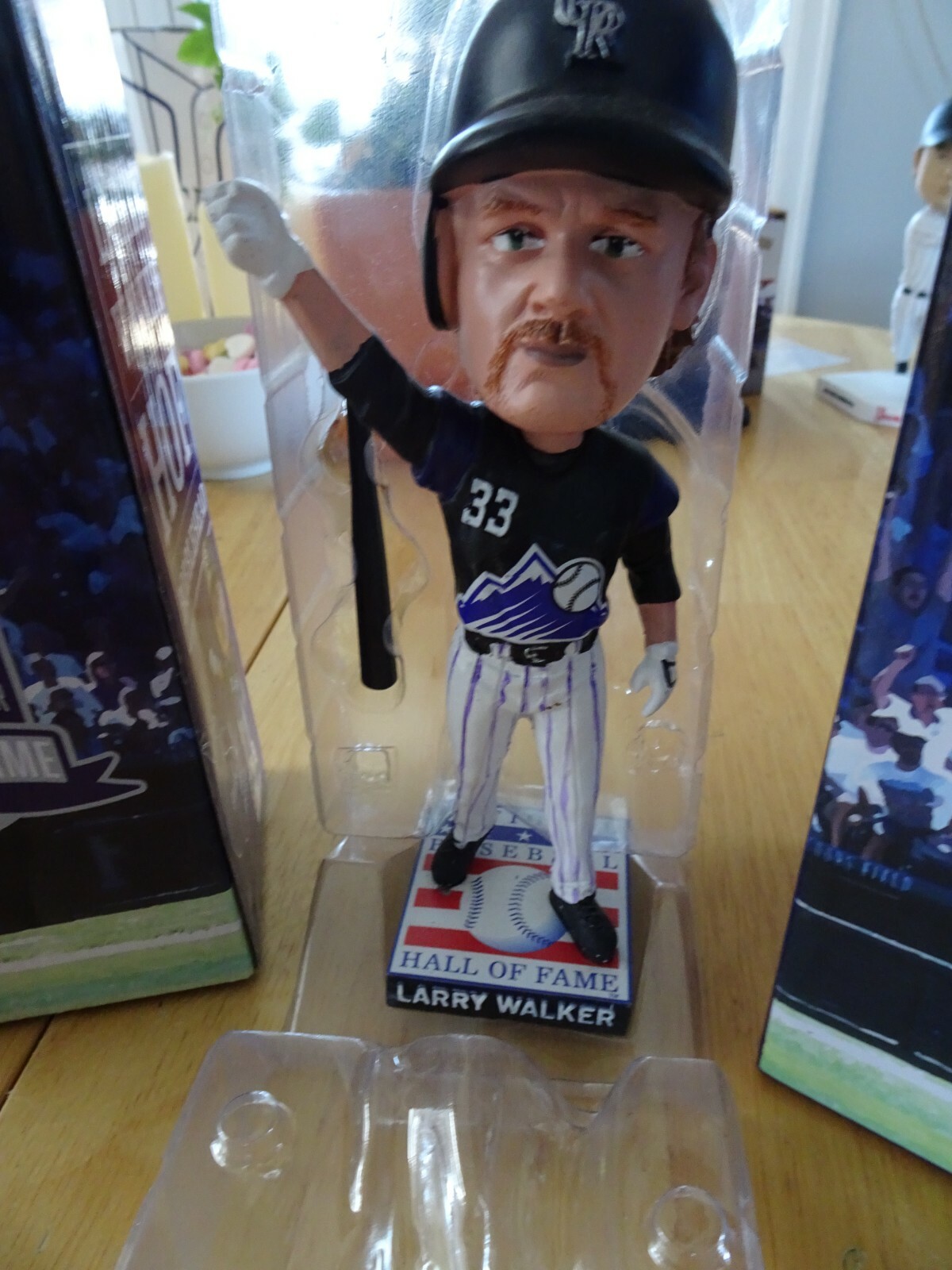 LARRY WALKER HALL OF FAME BOBBLEHEAD NEW IN BOX COLORADO ROCKIES | eBay