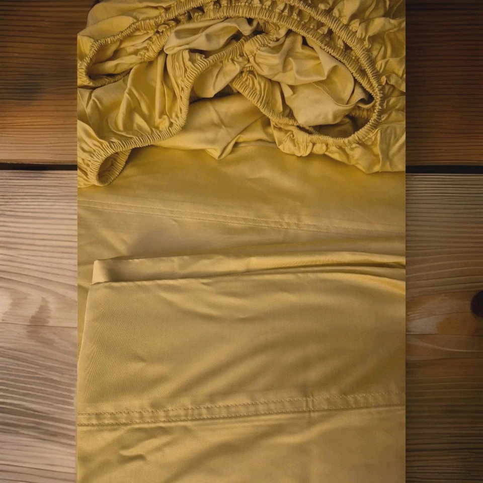 Juego de sábanas de conserjería de 5 55 % rayón de bambú 45 % poliéster KING amarillo suave  Foto 2 de 4