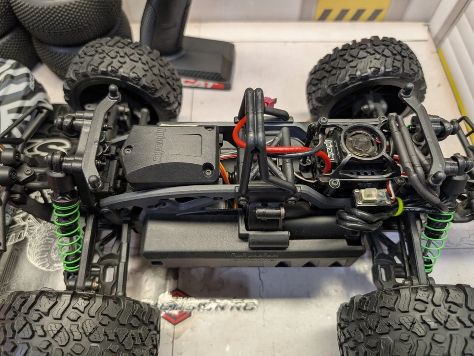 HPI Racing 1/12 Savage XS Flux Vaughn Gitten Jr. Edition with Extras - Image 3 of 4