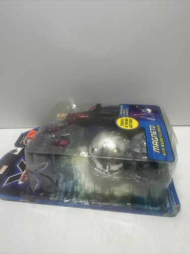 X-Men Evolution (2000) Magneto with Sphere Action Figure Toy Biz Damaged Box - Picture 12 of 13