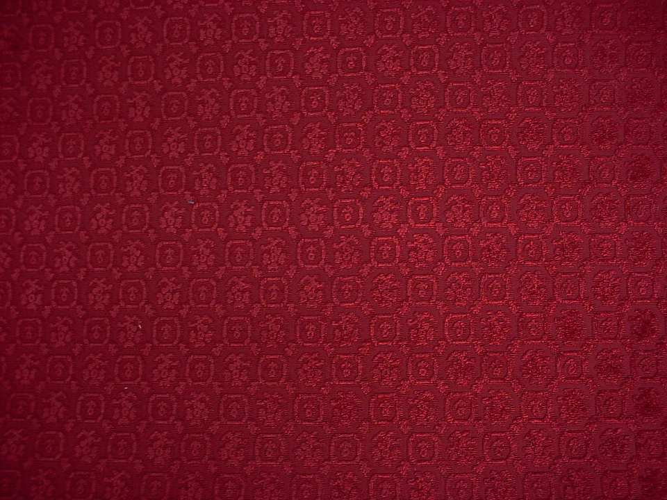 Tela de tapicería de terciopelo floral francés 4Y Lee Jofa 2001179 Checquers Cassis vino Foto 2 de 4