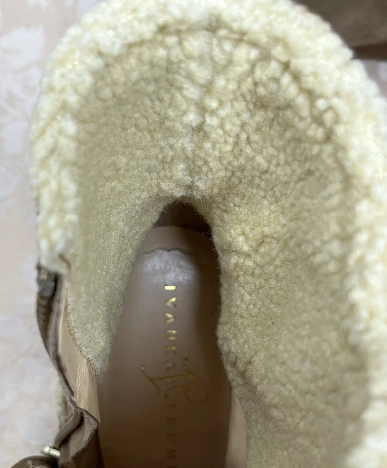 IVANKA TRUMP MARRÓN GAMUZA CUERO BOTÍN TACONES US 10 M (Con Defecto) Foto 3 de 4