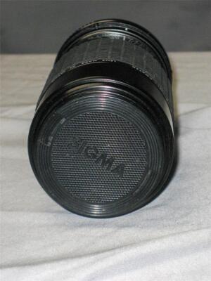 Sigma 70-210mm f3.5-4.5 Macro Zoom Lens for Canon FD w/Caps & Hood - VGC