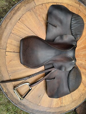 Vintage Beval Ltd English Saddle   Made in Argentina, 1970s-90s, Rare