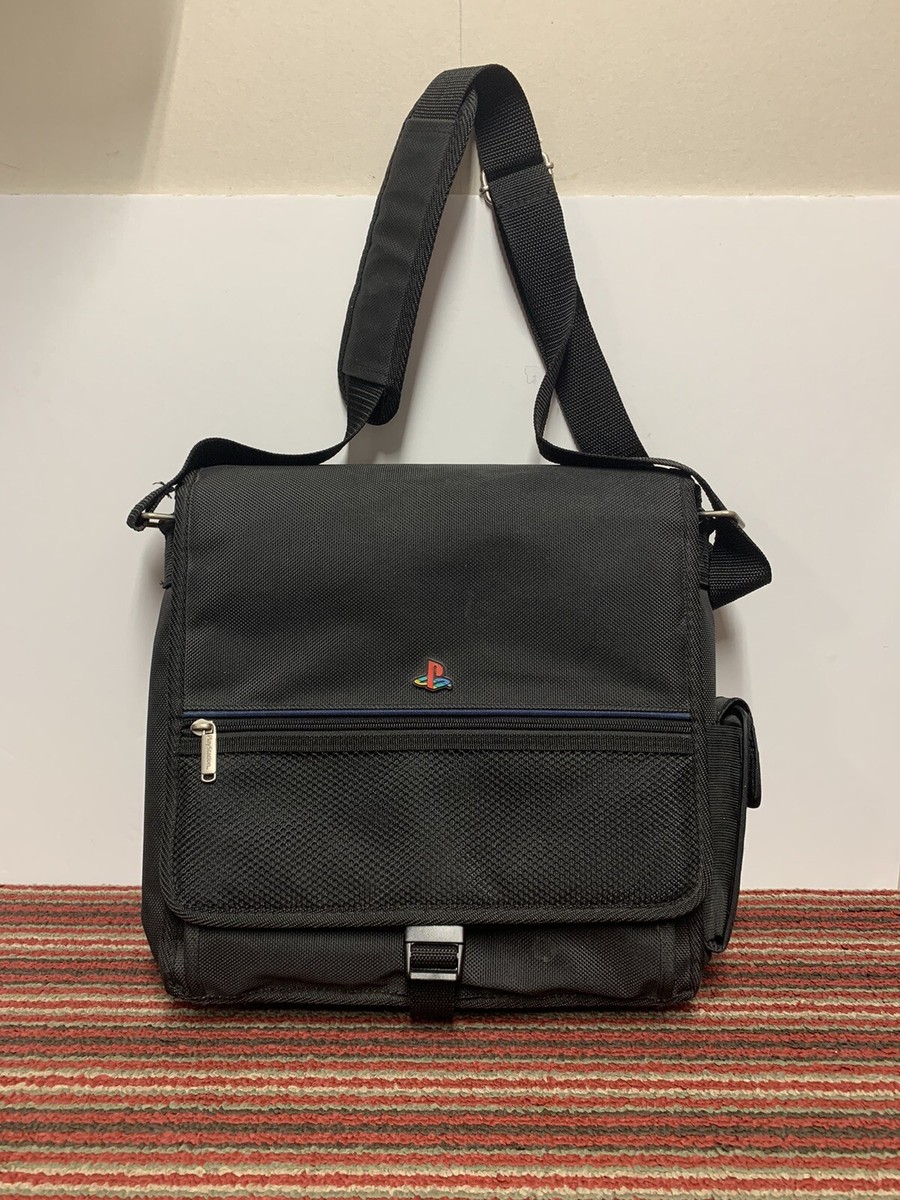 PlayStation メッセンジャーバッグ グレー PlayStation メッセンジャーバッグ グレー This PlayStation