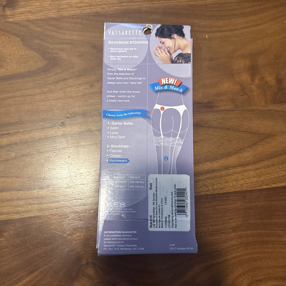 Medias Vassarette HerSecret negras con costura trasera de encaje negras medianas hasta los muslos Foto 2 de 2