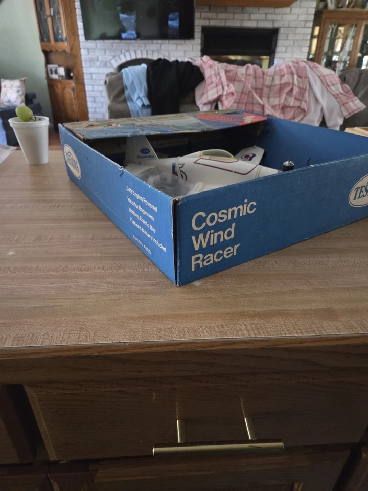 Testers Cosmic Wind Foto 4 de 4