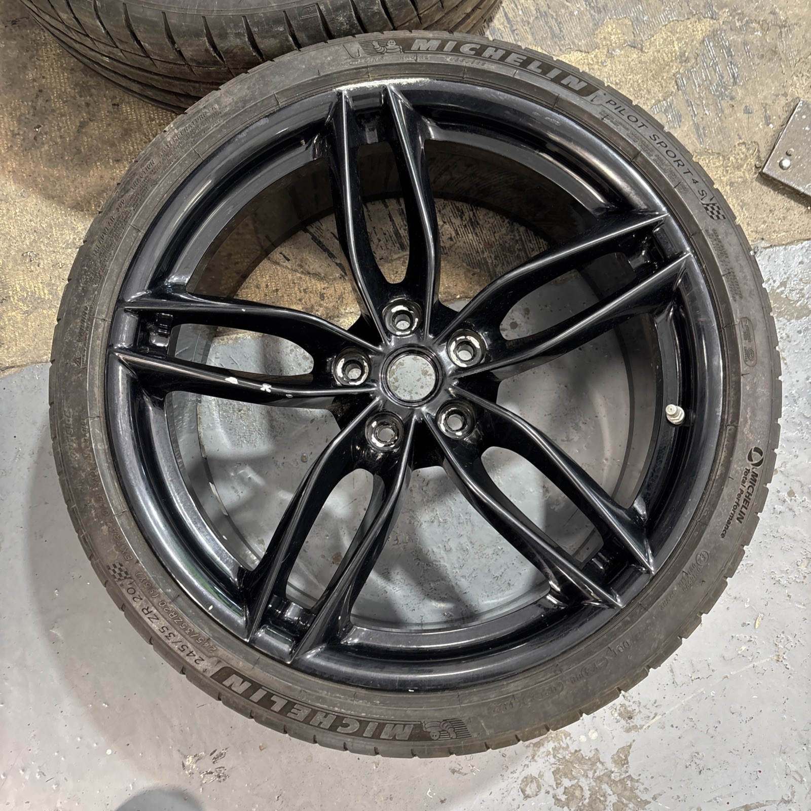 Ferrari 488 GTB / F8 20” OEM Rims – Set of 3 (2 Front, 1 Rear) – Black Finish 