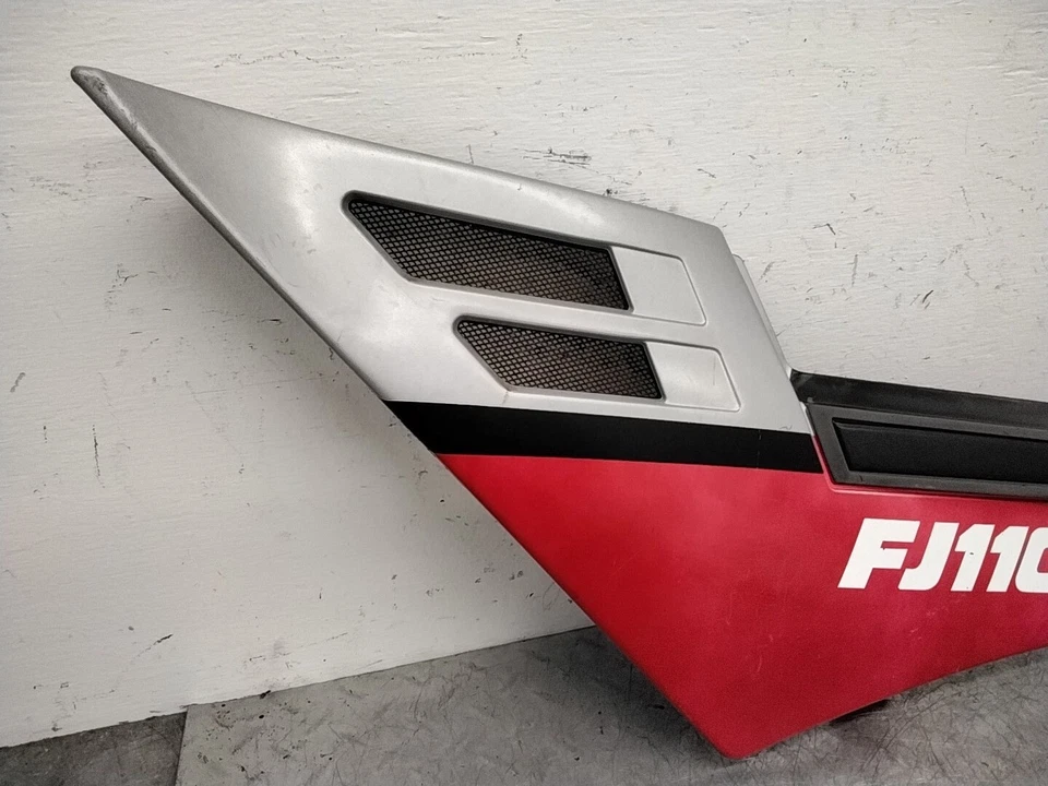Yamaha FJ1100 1984 OEM marco izquierdo cubierta lateral cubierta panel moldura Foto 3 de 4