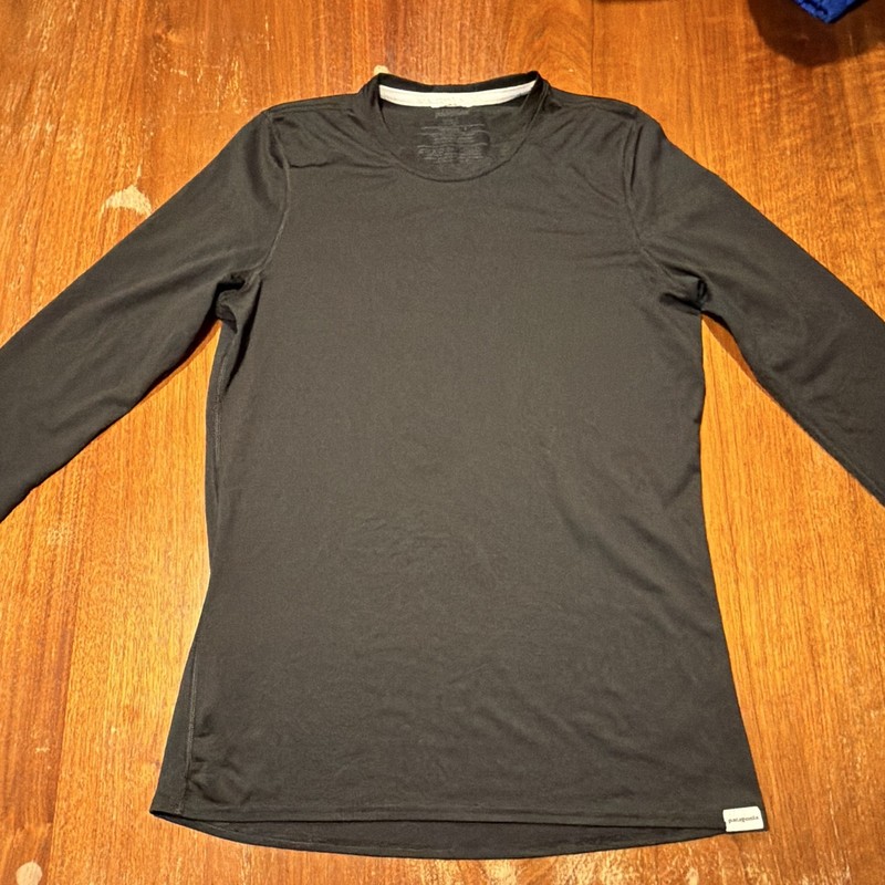 Patagonia Women’s Black Long Sleeve Capilene Stretch Small