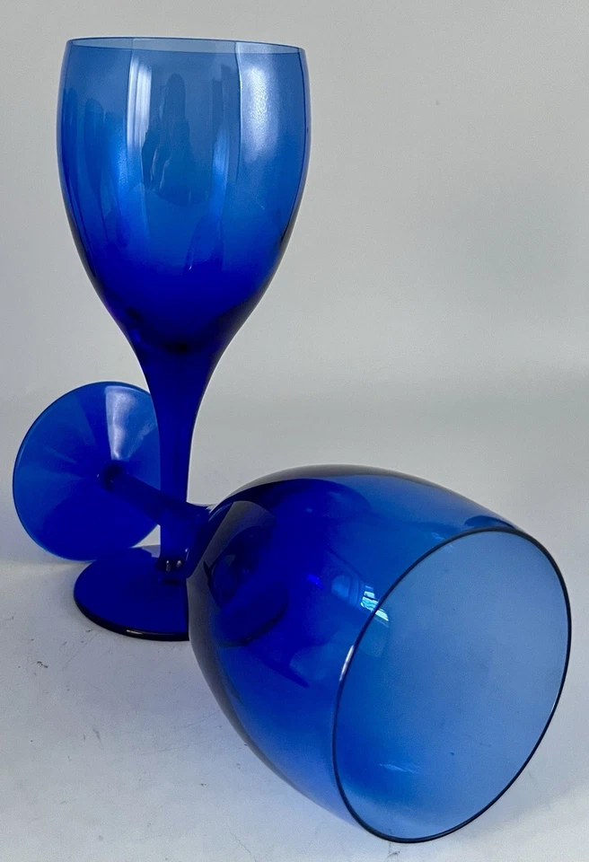 Juego de 6 copas de agua azul Miguel Ángel de Luigi Bormioli 7 3/8" Foto 2 de 4