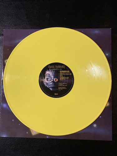 Iron Maiden Somewhere In Time Canary Yellow Vinyl + 3D Print Walmart 2024 NM - Picture 10 of 12