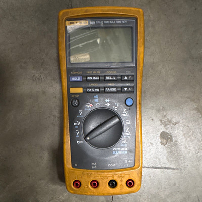 Fluke 189 True RMS Digital Handheld Multimeter 50,000 Count CAT III 1000V