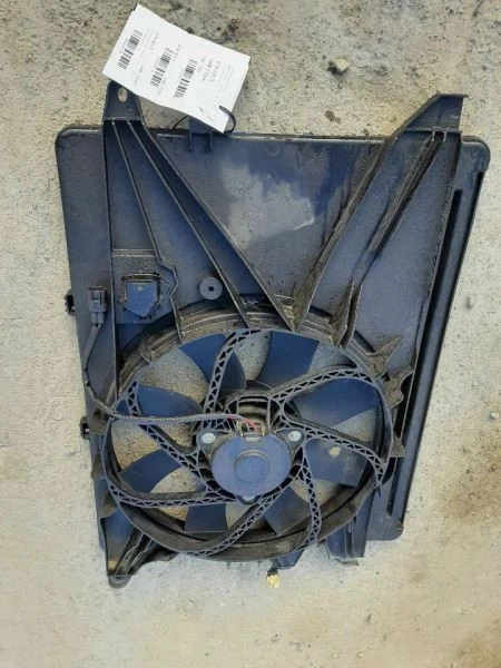 Conjunto ventilador motor radiador 12-15 Chevrolet Captiva Sport 89019142 Foto 3 de 4