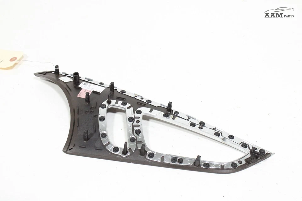 AUDI A7 QUATTRO 2012-2016 MANIJA DE PUERTA DELANTERA IZQUIERDA INSERCIÓN CUBIERTA MOLDURA OEM Foto 3 de 4